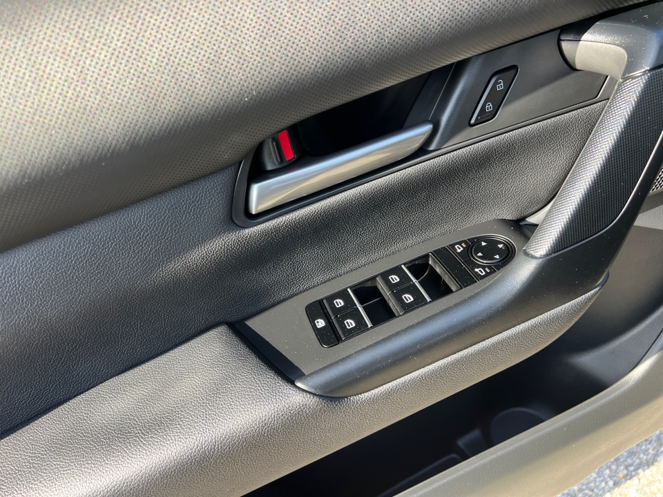 7MMVAABW0TN144052 2026 Mazda CX-50 Hybrid Preferred