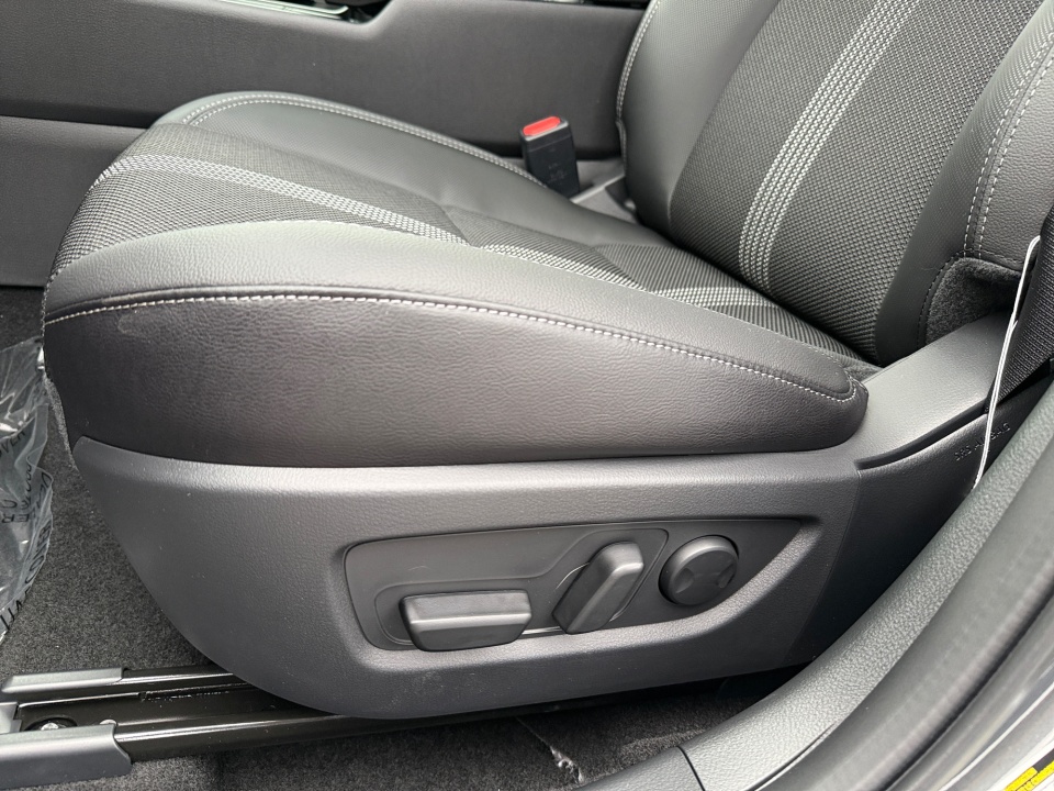 7MMVAABW8TN156207 2026 Mazda CX-50 Hybrid Preferred