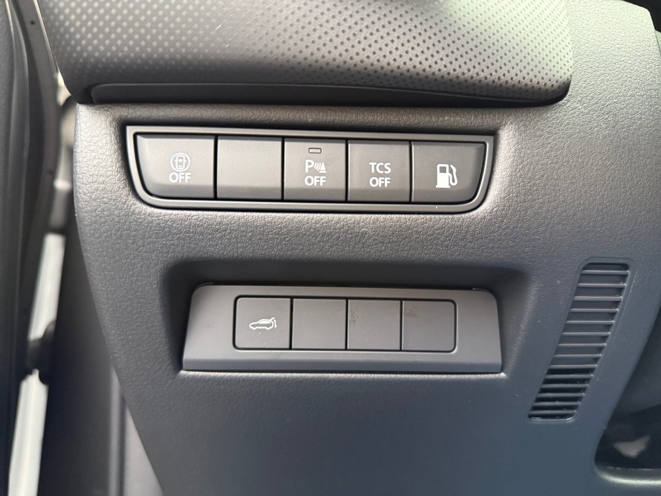 7MMVAABW8TN156207 2026 Mazda CX-50 Hybrid Preferred