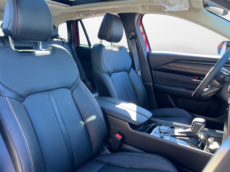 7MMVAADW0TN148857 2026 Mazda CX-50 Hybrid Premium