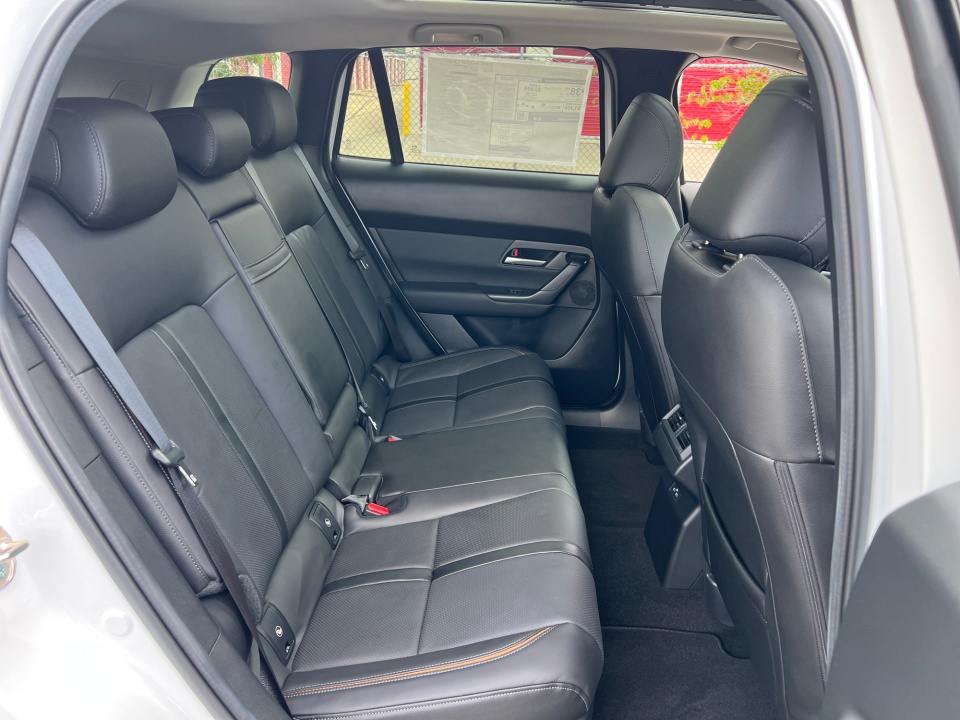 7MMVAADW1TN150505 2026 Mazda CX-50 Hybrid Premium