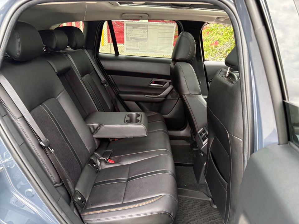 7MMVAADW8TN181640 2026 Mazda CX-50 Hybrid Premium