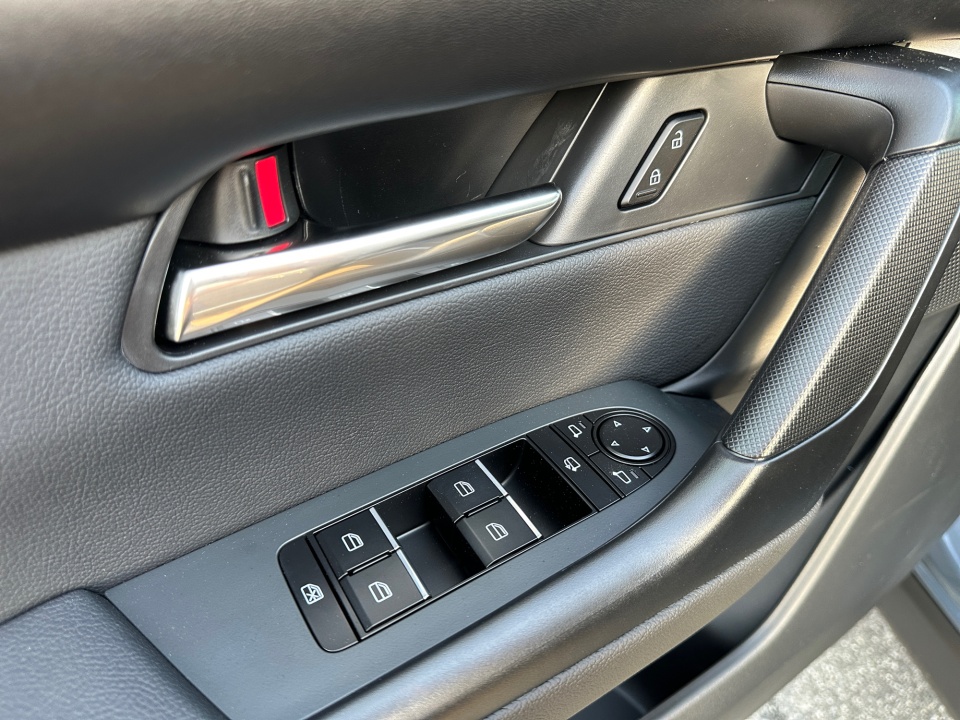 7MMVAAEW8TN168210 2026 Mazda CX-50 Hybrid Premium Plus