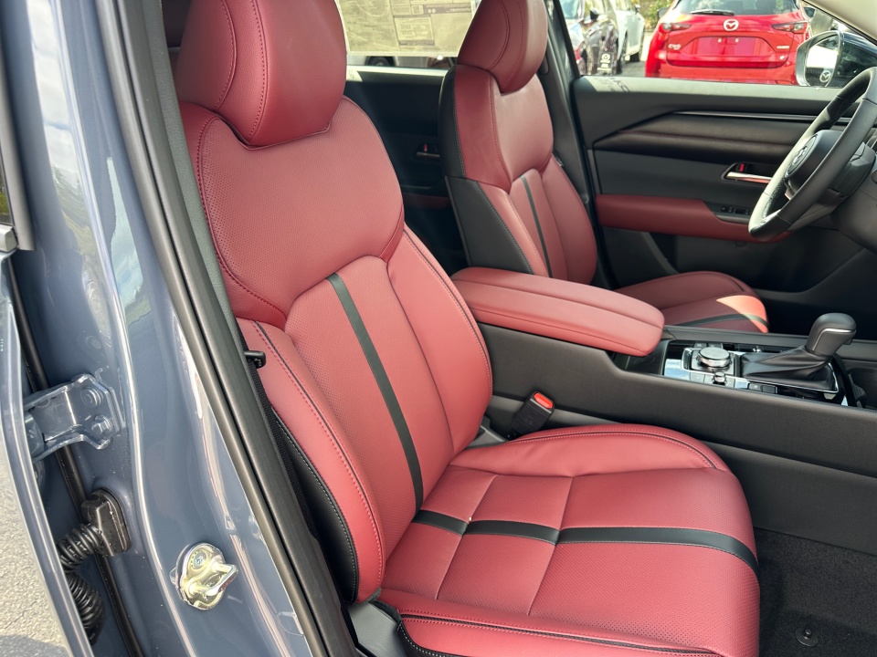 7MMVAAEW9TN168118 2026 Mazda CX-50 Hybrid Premium Plus