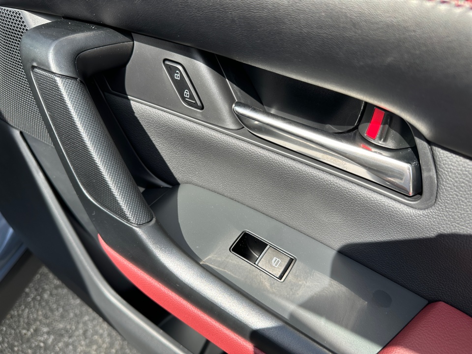 7MMVAAEW9TN168118 2026 Mazda CX-50 Hybrid Premium Plus