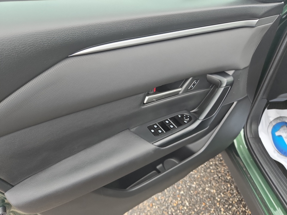 7MMVABBL6TN605606 2026 Mazda CX-50 2.5 S Preferred
