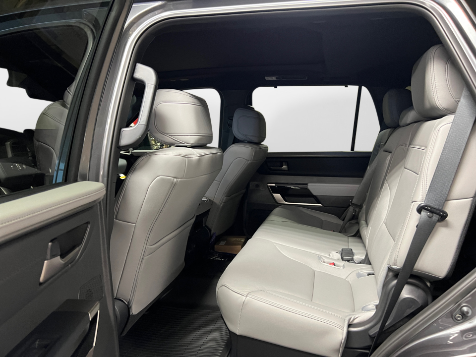 7SVAAABA3TX084636 2026 Toyota Sequoia Limited