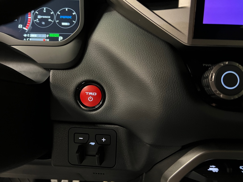 7SVAAABA3TX084636 2026 Toyota Sequoia Limited