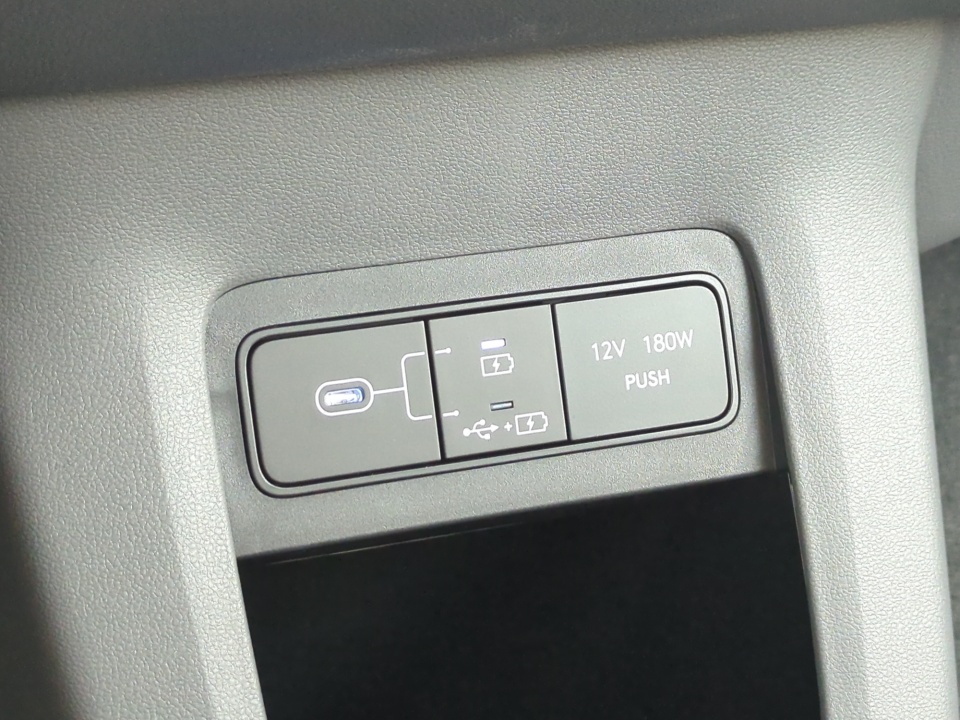 7YAKMDDC8TY066741 2026 Hyundai IONIQ 5 SE