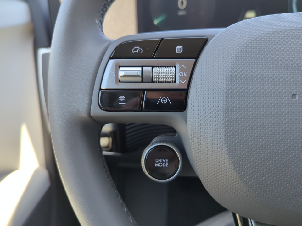 7YAKMDDC8TY066741 2026 Hyundai IONIQ 5 SE