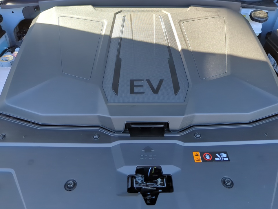 7YAKMDDCXTY048550 2026 Hyundai IONIQ 5 SE