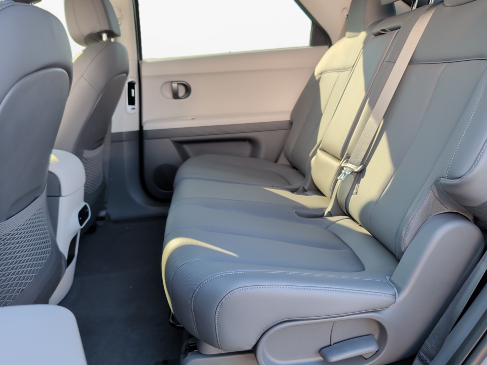 7YAKNDDC4TY045995 2026 Hyundai IONIQ 5 SEL