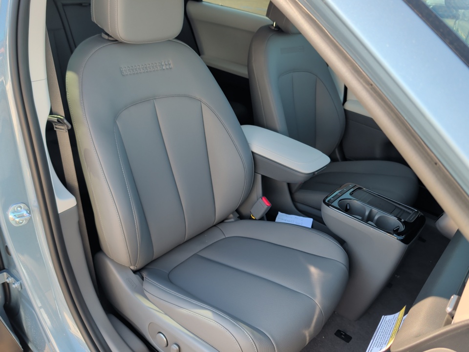 7YAKNDDC4TY045995 2026 Hyundai IONIQ 5 SEL