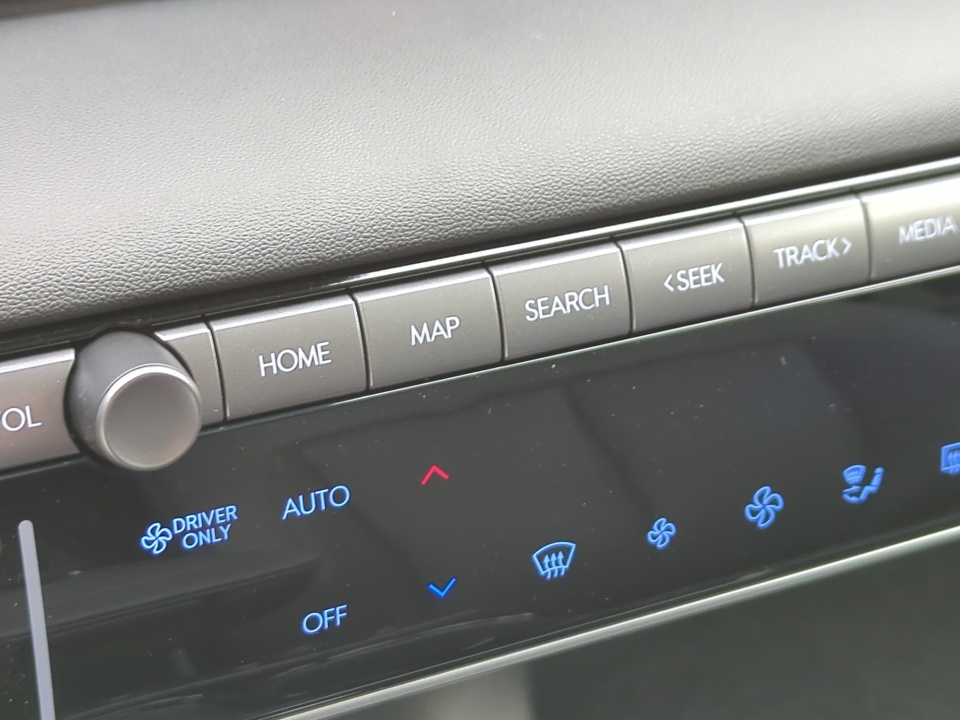 7YAKNDDCXTY045855 2026 Hyundai IONIQ 5 SEL