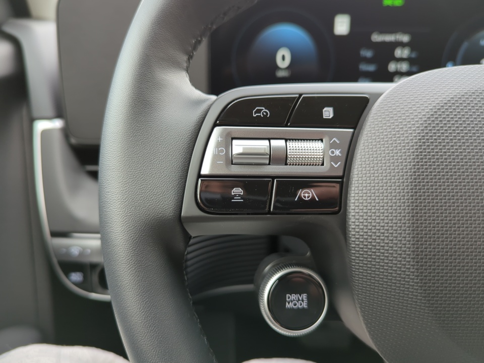 7YAKNDDCXTY045855 2026 Hyundai IONIQ 5 SEL