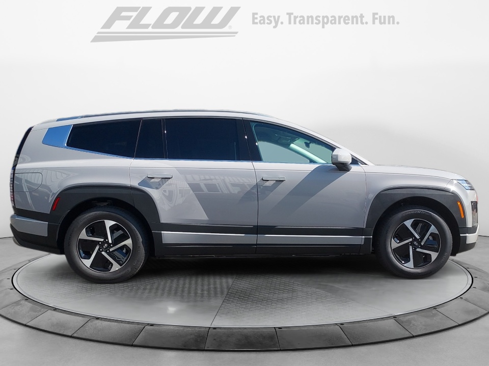 7YAMTFS31TY005872 2026 Hyundai IONIQ 9 SE