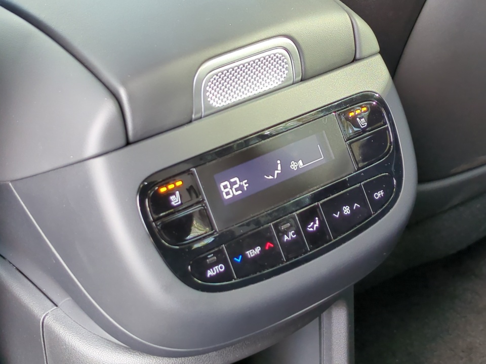 7YAMUFS32TY005439 2026 Hyundai IONIQ 9 SEL