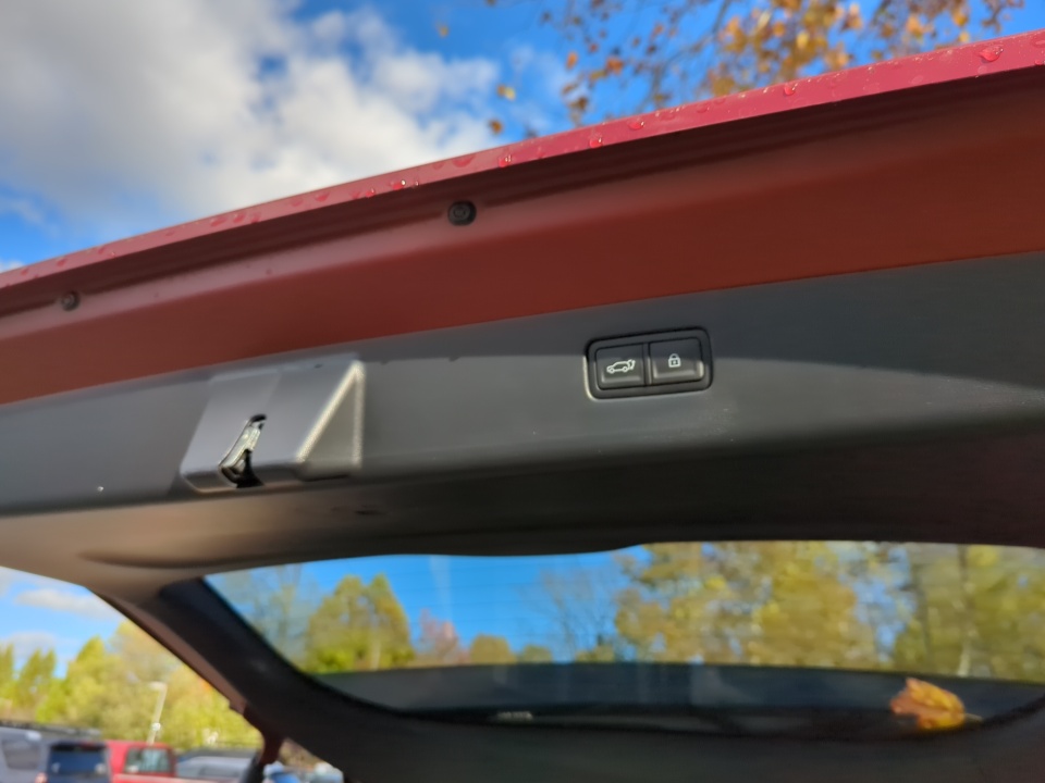 7YAMUFS32TY005439 2026 Hyundai IONIQ 9 SEL