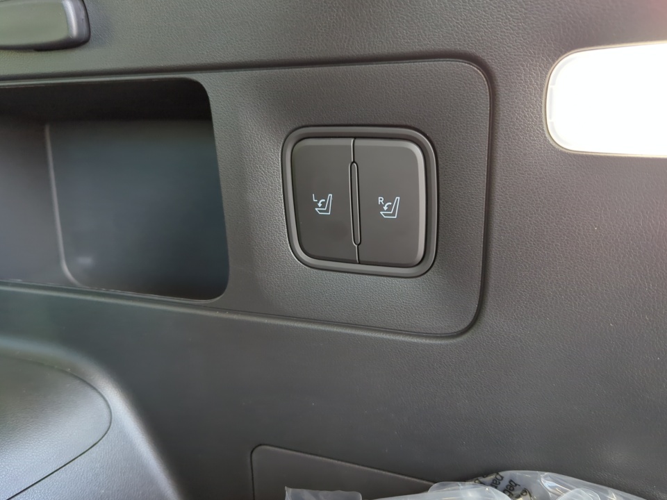 7YAMUFS32TY005439 2026 Hyundai IONIQ 9 SEL