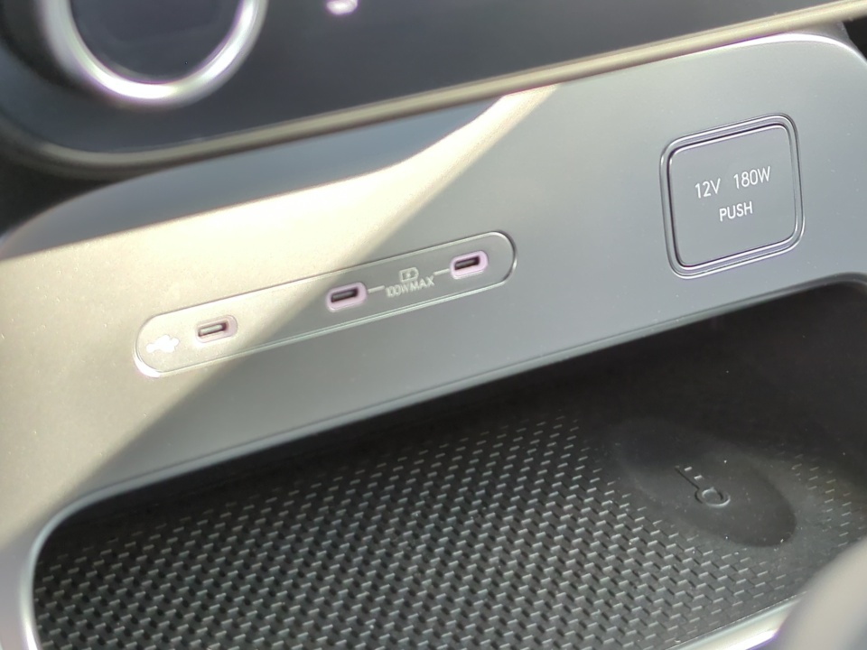 7YAMUFS32TY005439 2026 Hyundai IONIQ 9 SEL