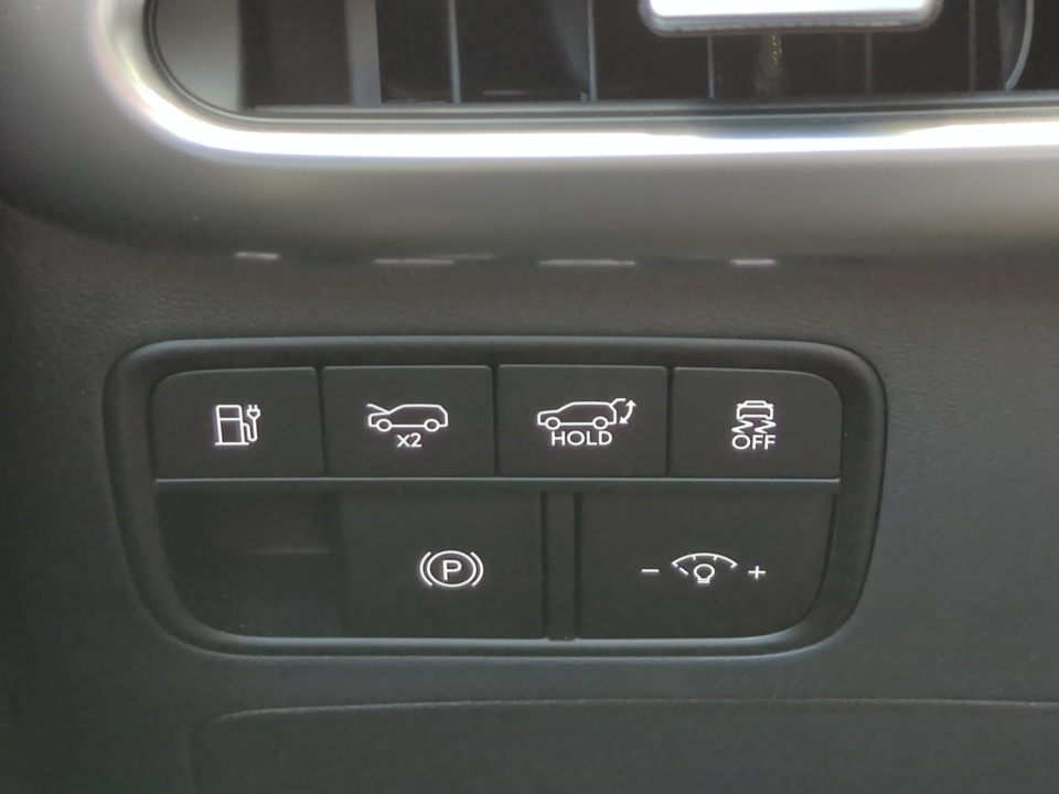 7YAMUFS32TY005439 2026 Hyundai IONIQ 9 SEL