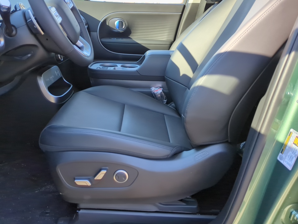 7YAMUFS32TY006588 2026 Hyundai IONIQ 9 SEL