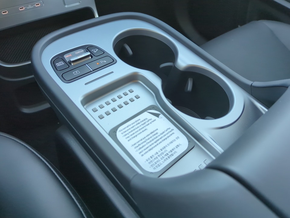 7YAMUFS32TY006588 2026 Hyundai IONIQ 9 SEL