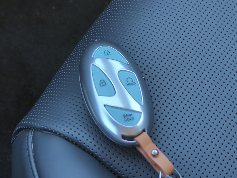 7YAMUFS32TY006588 2026 Hyundai IONIQ 9 SEL