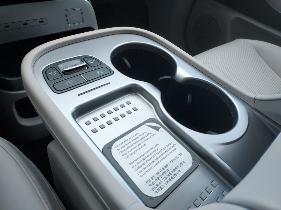 7YAMUFS36TY005251 2026 Hyundai IONIQ 9 SEL