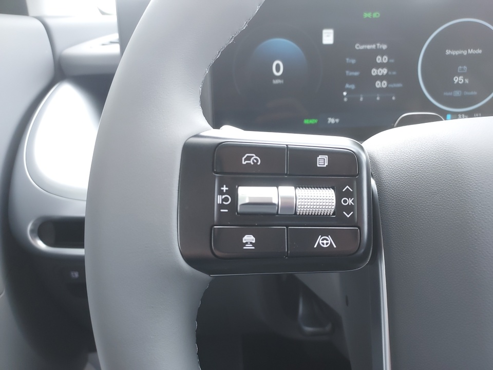 7YAMUFS36TY005251 2026 Hyundai IONIQ 9 SEL