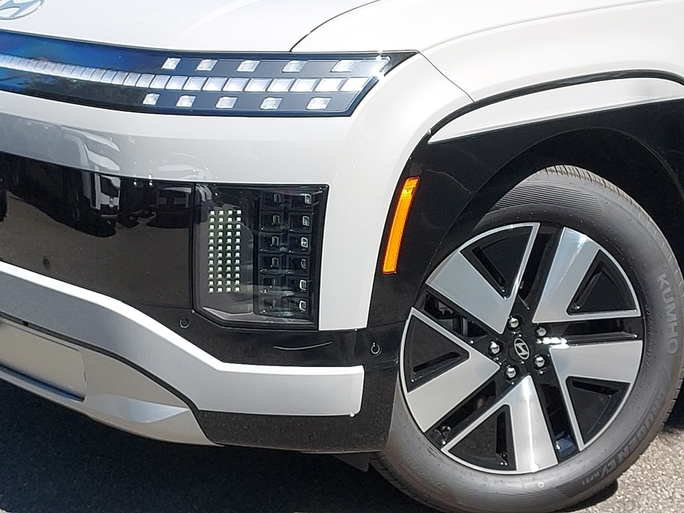 7YAMUFS3XTY008234 2026 Hyundai IONIQ 9 SEL