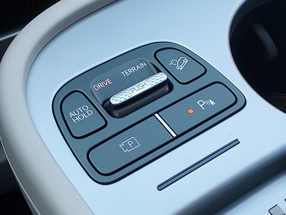 7YAMUFS3XTY008234 2026 Hyundai IONIQ 9 SEL