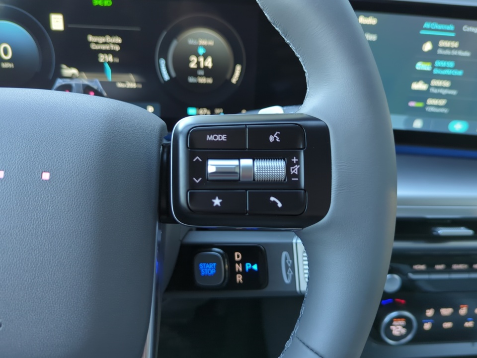 7YAMUFS3XTY008363 2026 Hyundai IONIQ 9 SEL