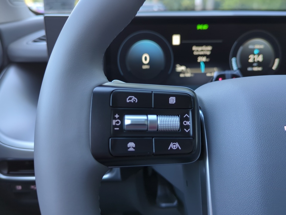 7YAMUFS3XTY008363 2026 Hyundai IONIQ 9 SEL