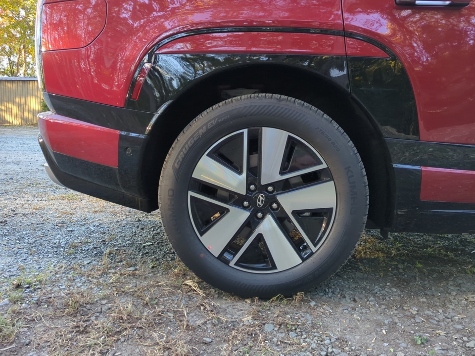 7YAMUFS3XTY008363 2026 Hyundai IONIQ 9 SEL