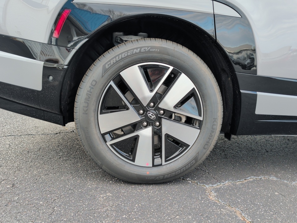 7YAMUFS3XTY010632 2026 Hyundai IONIQ 9 SEL