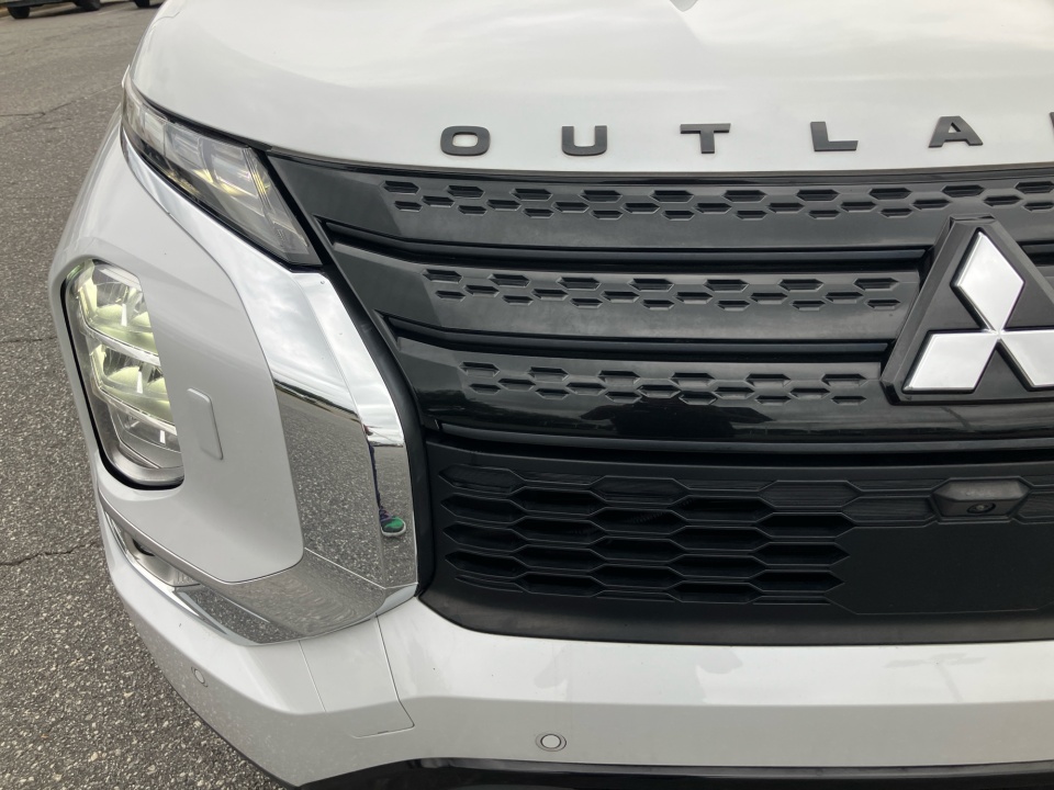 Used 2023 Mitsubishi Outlander SUV