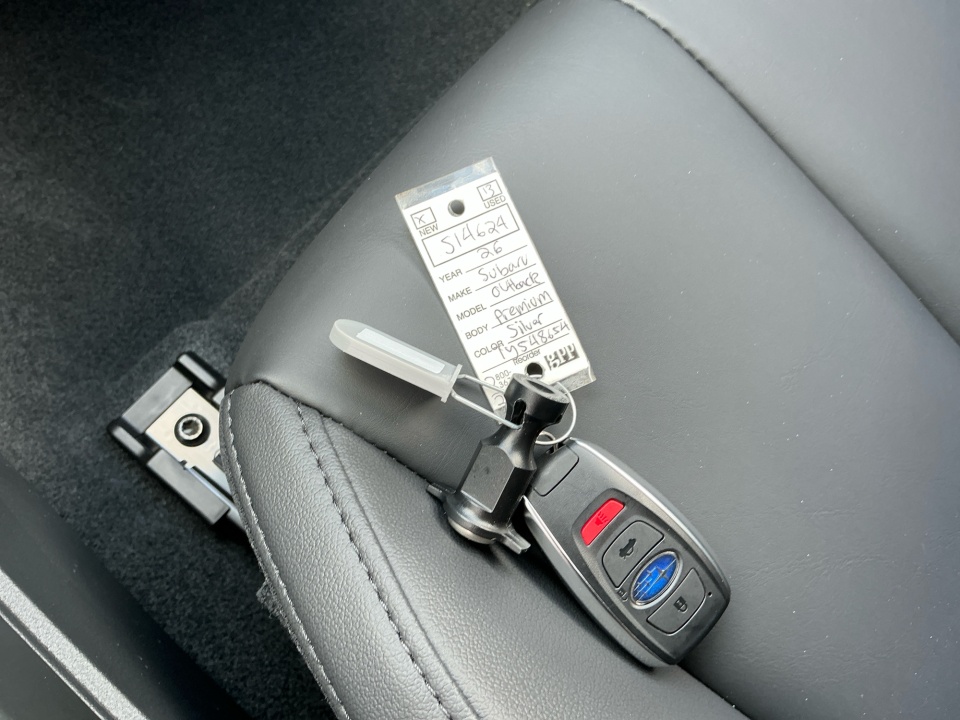 JF2BUPBD5TY548654 2026 Subaru Outback Premium