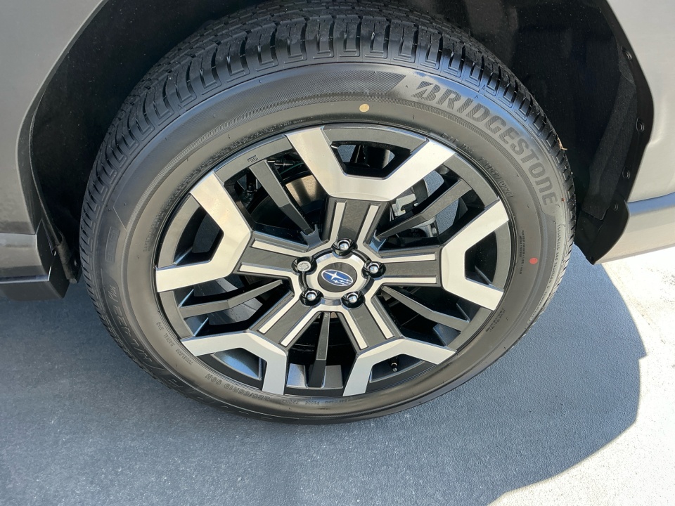 JF2BURJD3TY501555 2026 Subaru Outback Touring XT