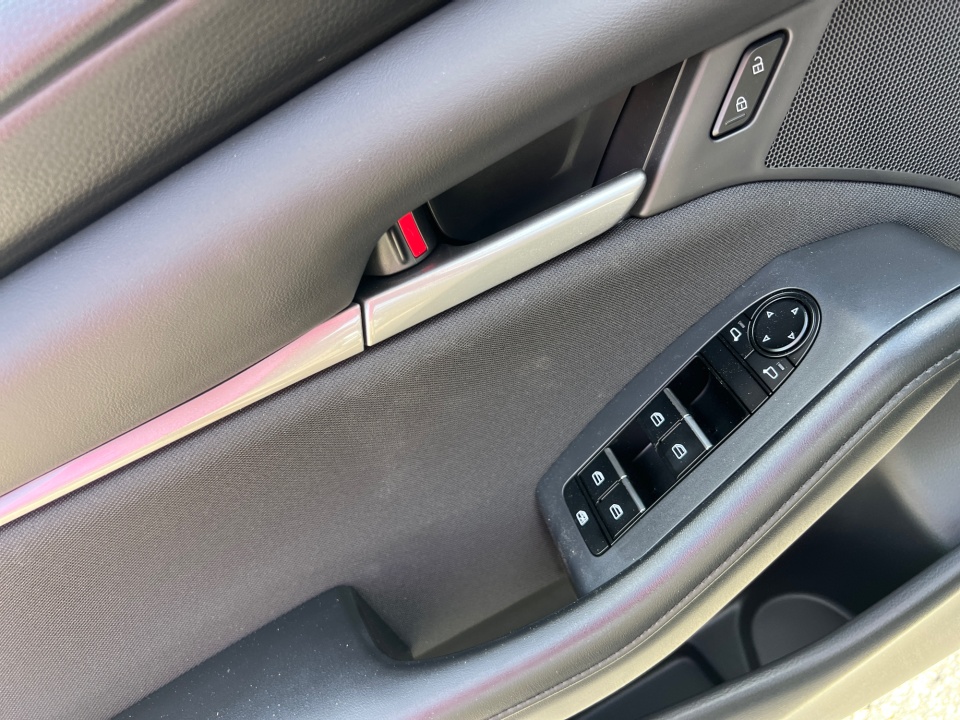 JM1BPAJL5T1871994 2026 Mazda Mazda3 Hatchback 2.5 S