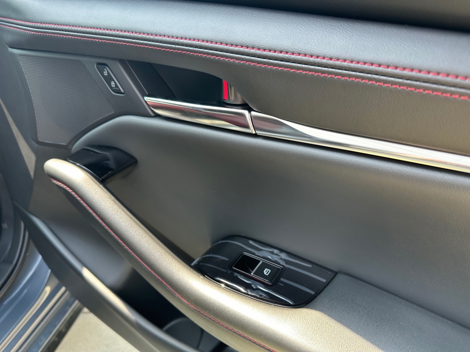 JM1BPBLL6T1860943 2026 Mazda Mazda3 Hatchback 2.5 S Carbon Edition