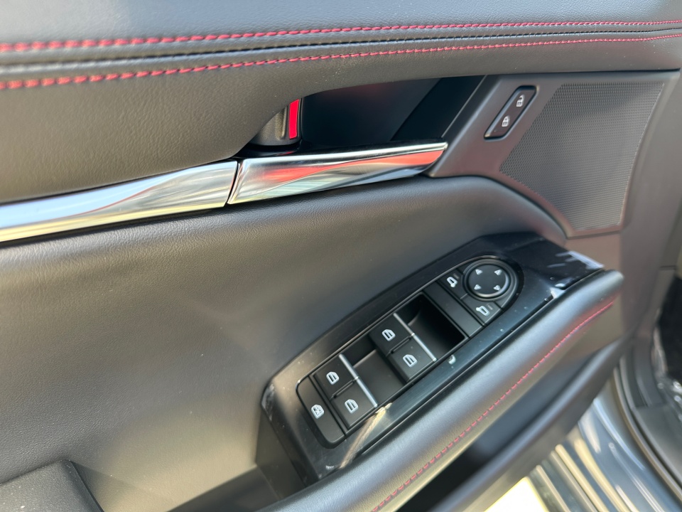 JM1BPBLL6T1860943 2026 Mazda Mazda3 Hatchback 2.5 S Carbon Edition