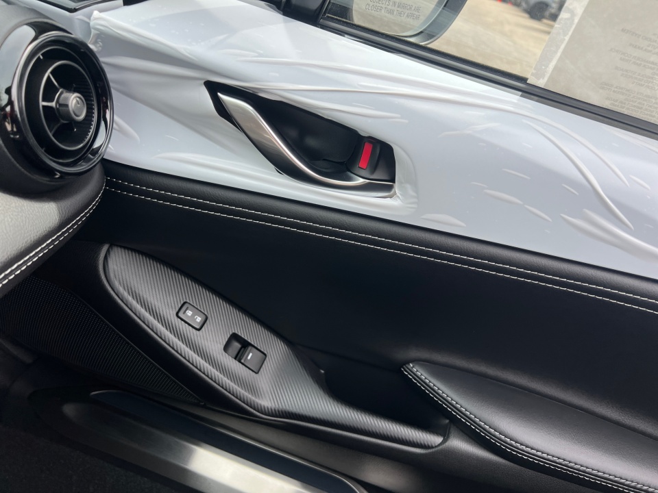 JM1NDAC79T0703027 2026 Mazda MX-5 Miata Club