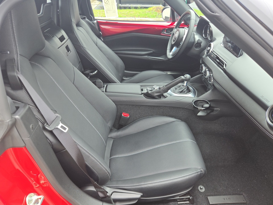 JM1NDAD74T0707792 2026 Mazda MX-5 Miata Grand Touring