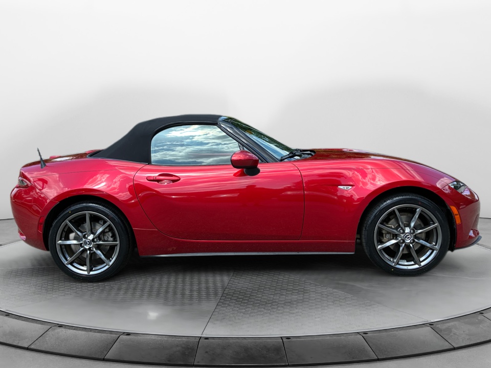 Used 2016 Mazda MX-5 Miata Convertible