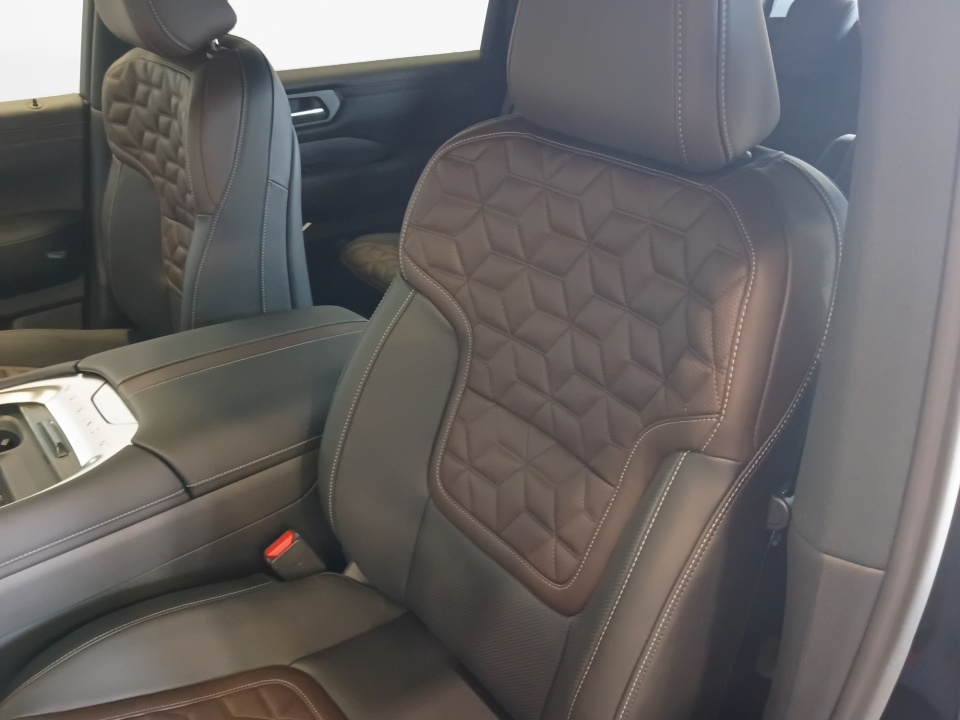 JN8AY3CC2T9231734 2026 Nissan Armada Platinum Reserve