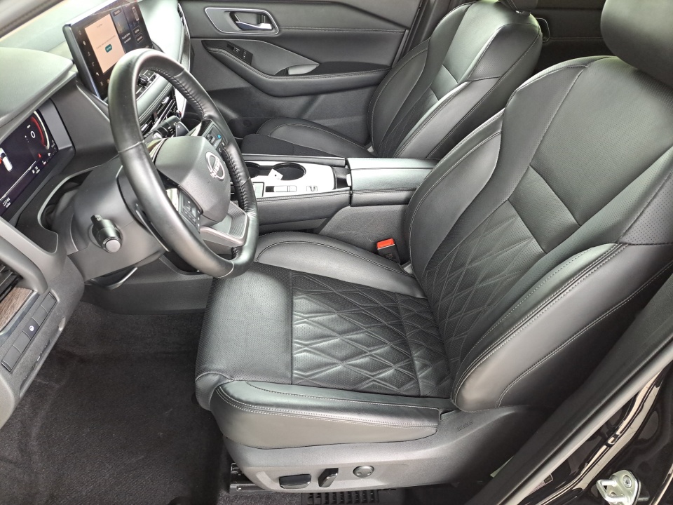 Used 2025 Nissan Rogue SUV