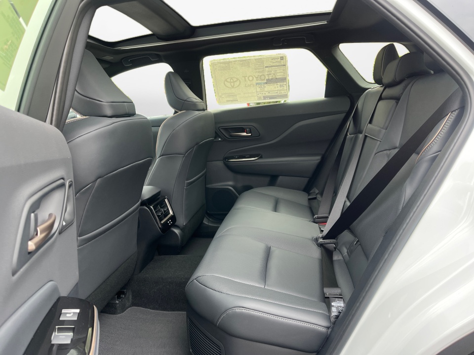 JTDACAAJ1T3044892 2026 Toyota Crown Signia Limited