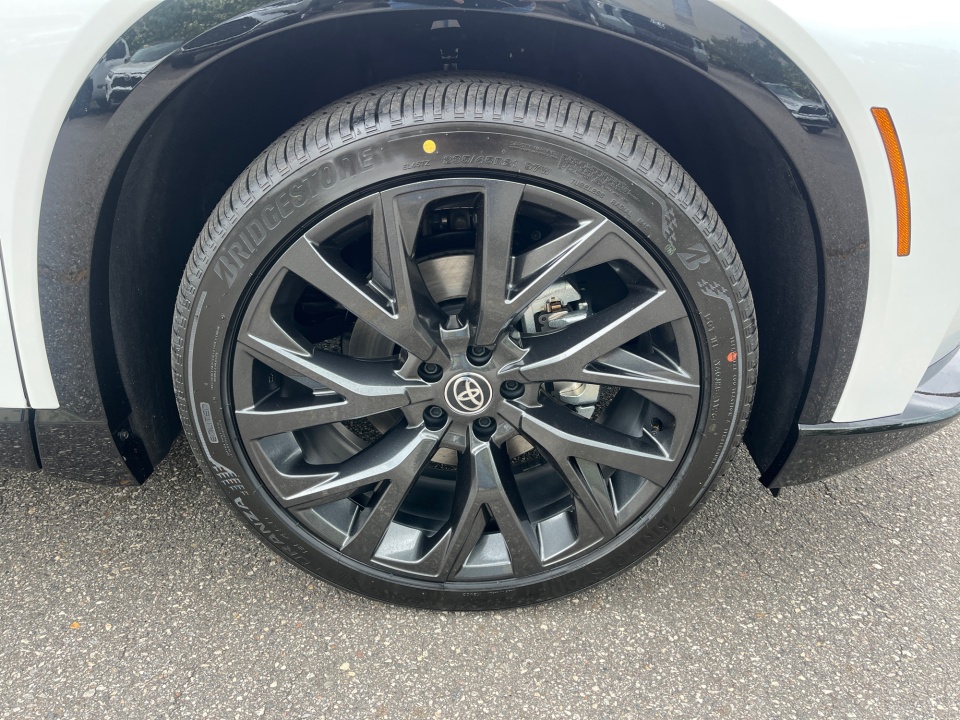 JTDACAAJ1T3044892 2026 Toyota Crown Signia Limited