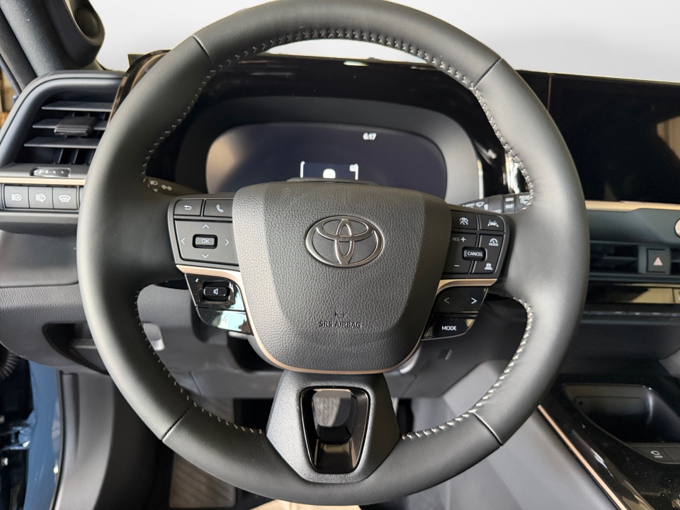 JTDACAAJ2T3046828 2026 Toyota Crown Signia Limited